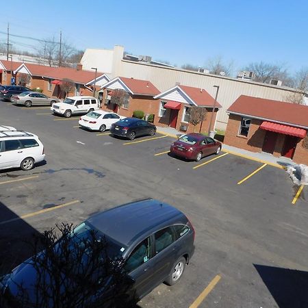 Mounts Motel Lawrenceville Bagian luar foto