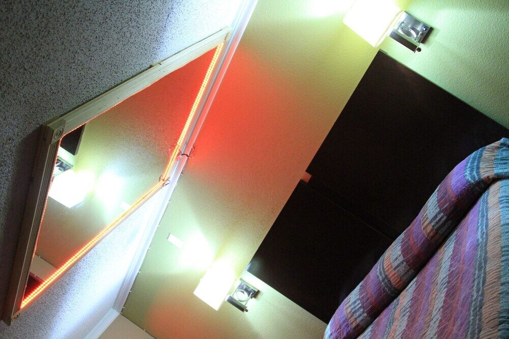Mounts Motel Lawrenceville Bagian luar foto